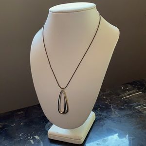 🤍4/$20 faux gold necklace modern teardrop pendant